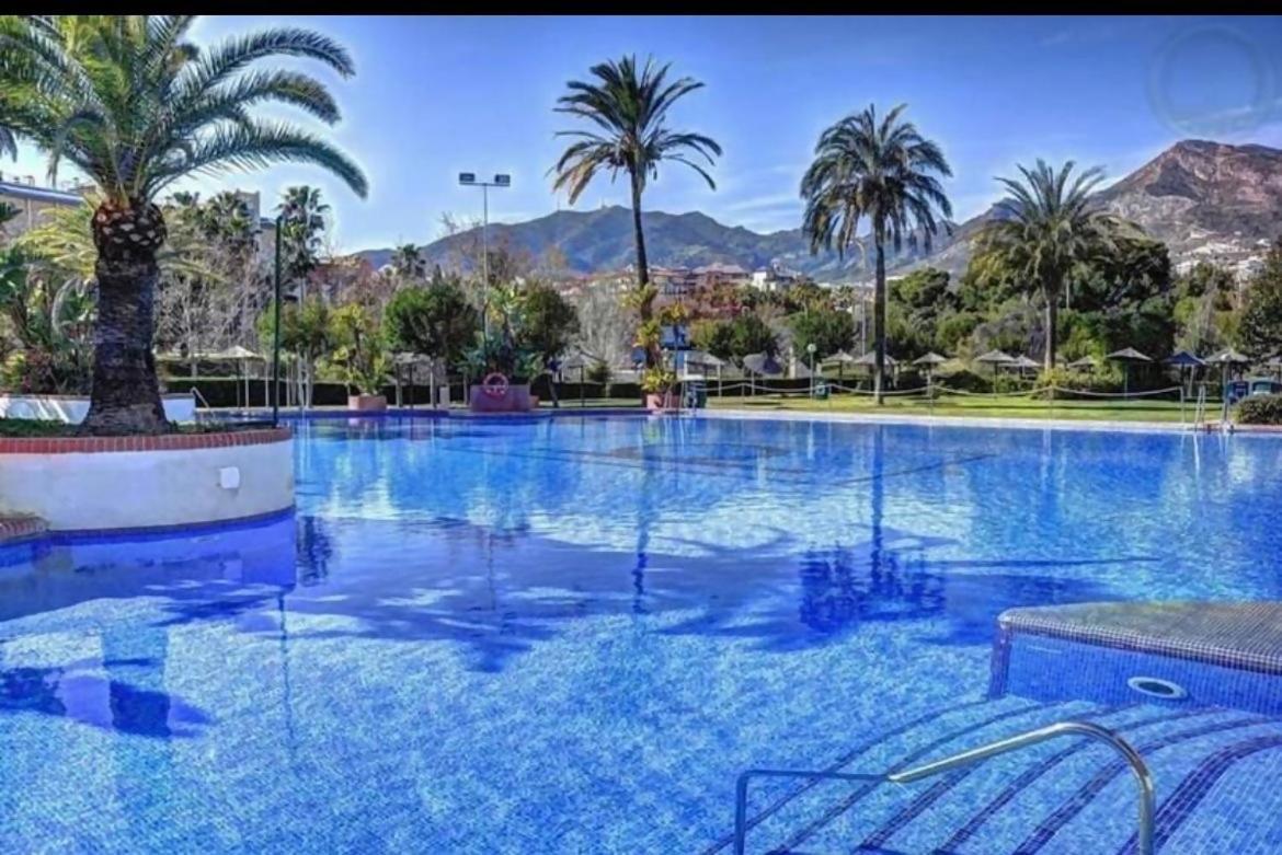 Stefys Beach Apartment Benalmádena Exteriör bild